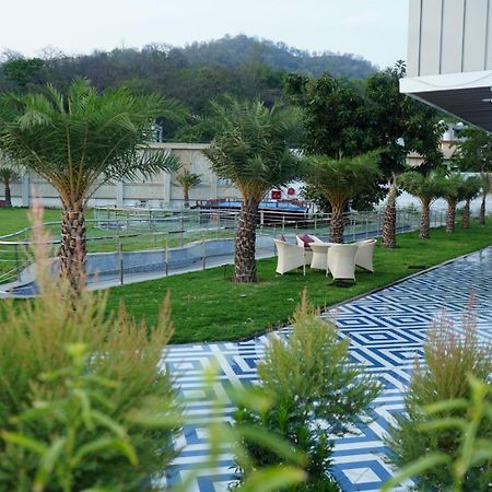The Veda Greens Resort Haridwar Exterior photo