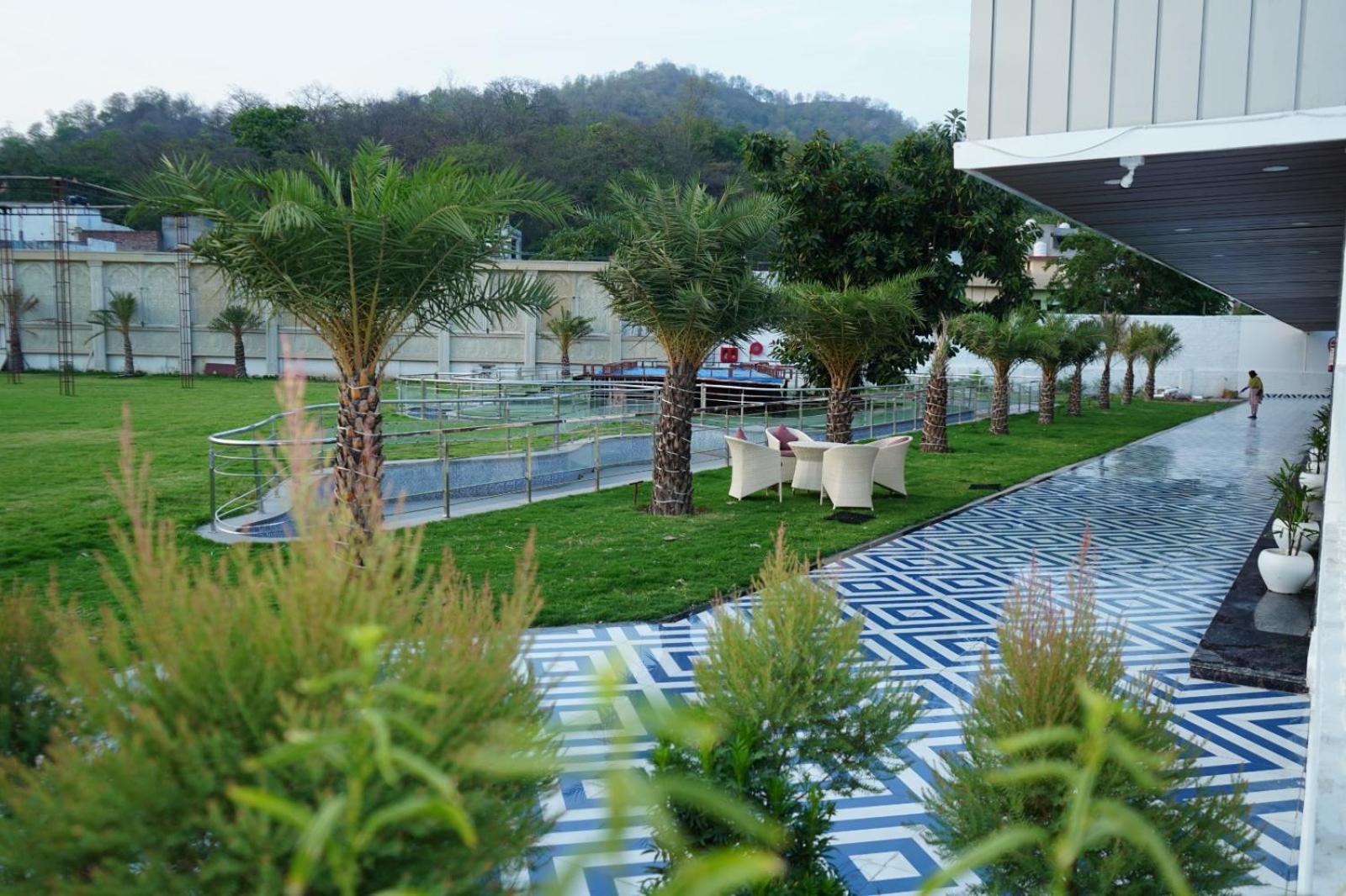 The Veda Greens Resort Haridwar Exterior photo